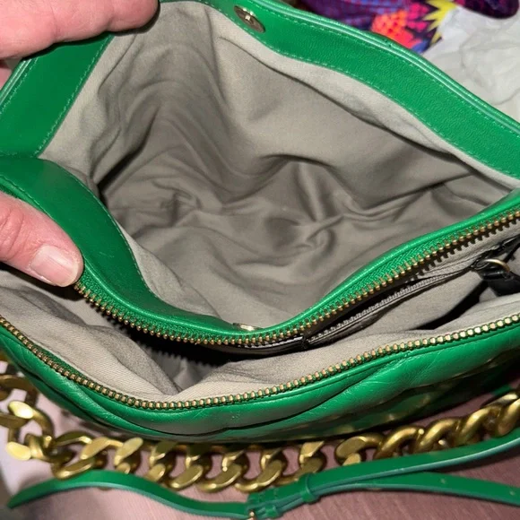 💚🤮🐸🦖Rebecca Minkoff Green Shoulder Bag with Gold Chain - Picture 14 of 16